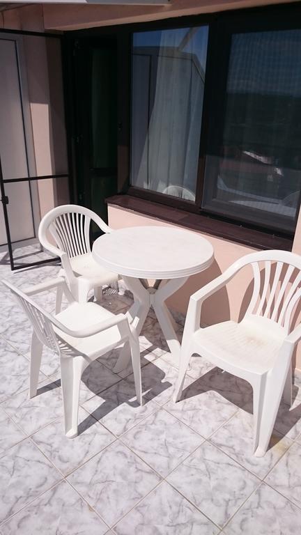 Guest House Zora ソゾポル エクステリア 写真