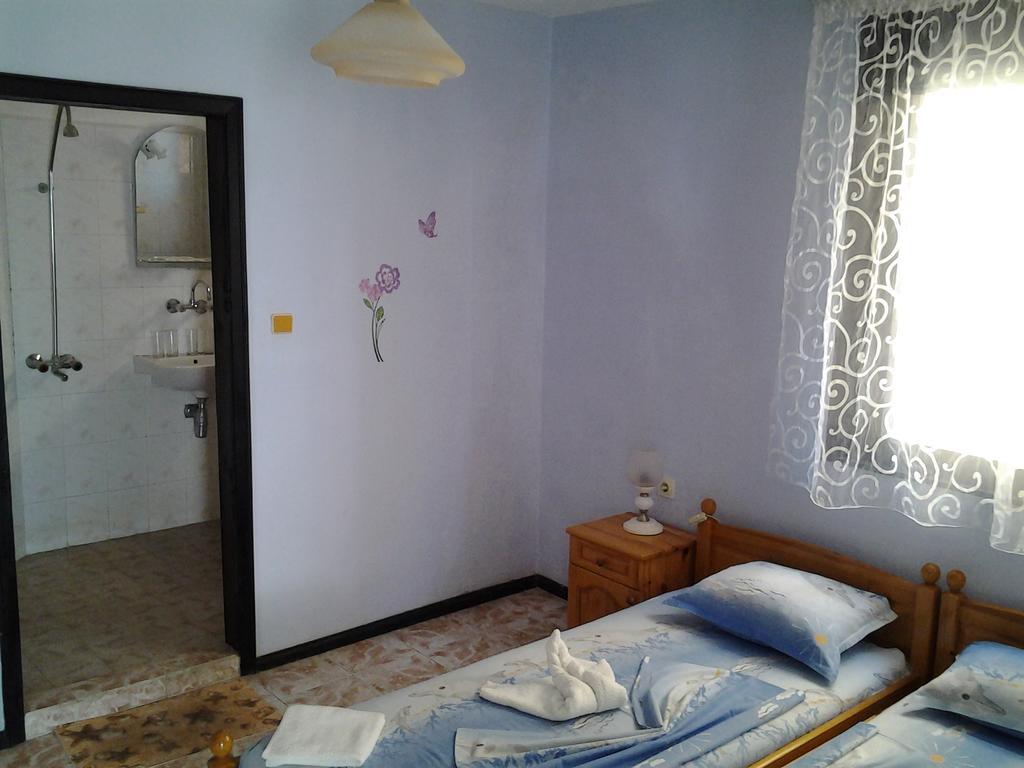 Guest House Zora ソゾポル エクステリア 写真