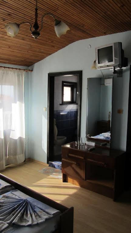 Guest House Zora ソゾポル エクステリア 写真