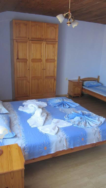 Guest House Zora ソゾポル エクステリア 写真