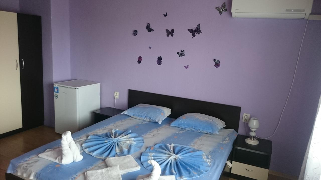 Guest House Zora ソゾポル エクステリア 写真